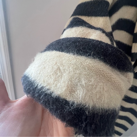 VINTAGE VERSACE Alpaca/Wool - Picture 6 of 11